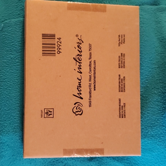 Starfish pendant necklace.  Never worn. Sparkles. About 18" + 3" extention - Picture 4 of 10